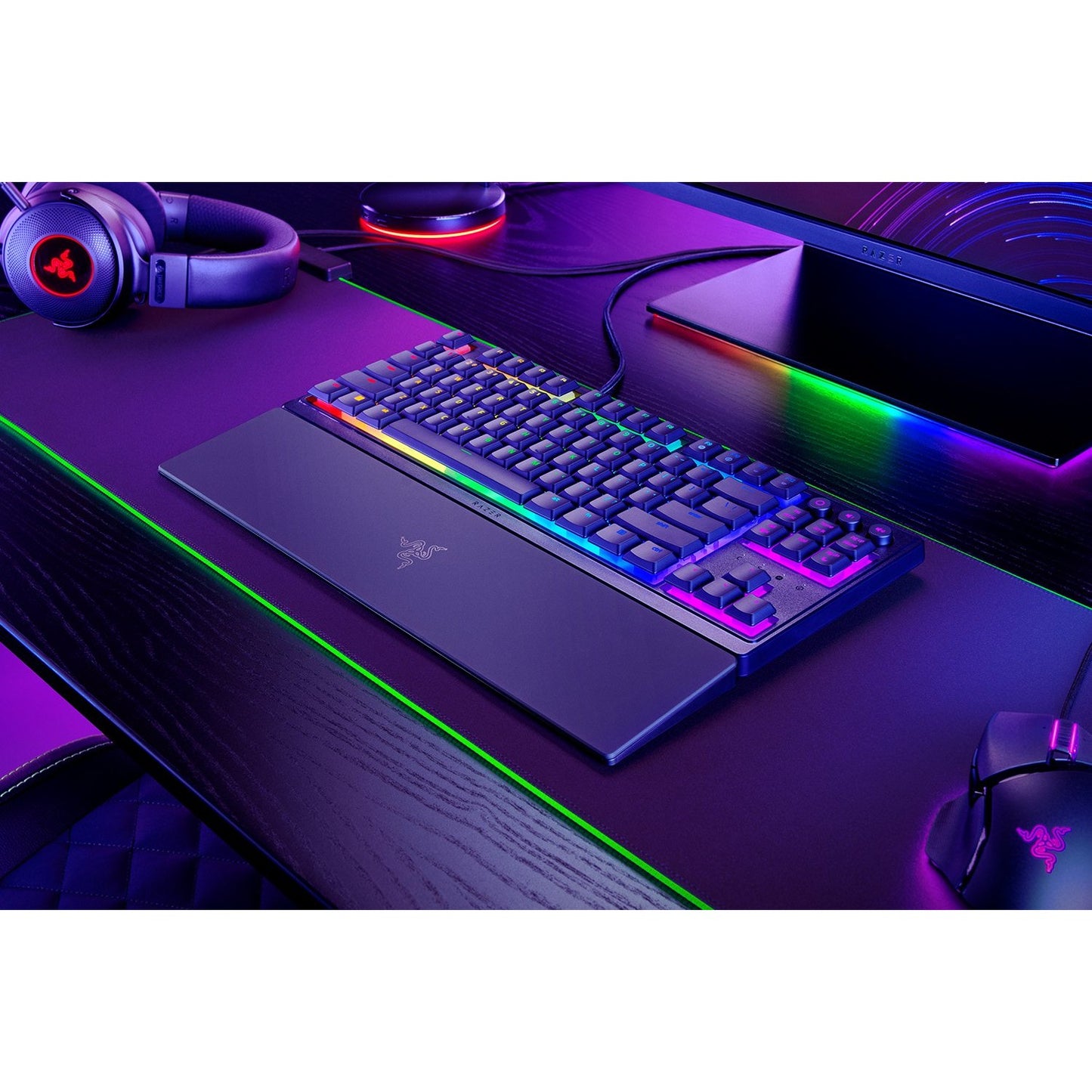 Razer Ornata V3 Tenkeyless. Žični. USB. Mehansko-membranski prekidači. QWERTY. RGB LED. Crna.