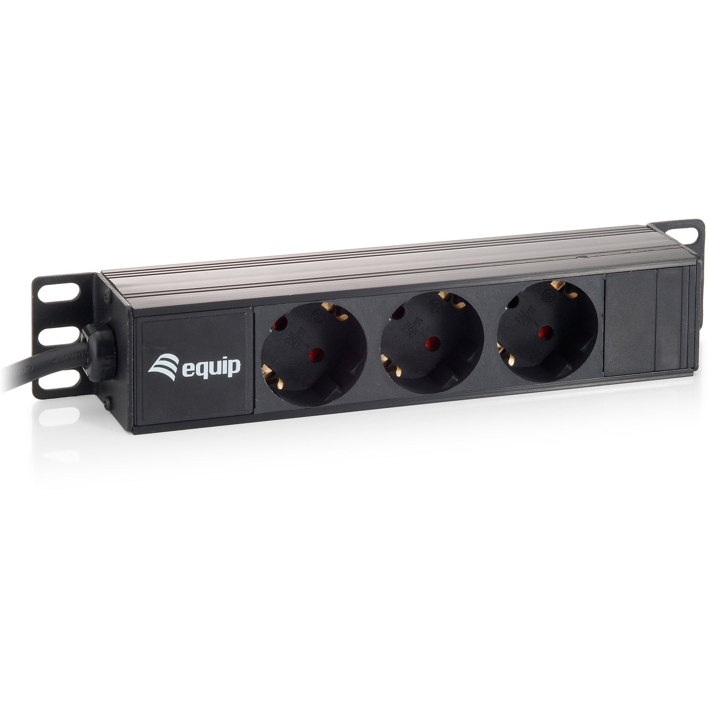 Equip trostruki njemački produžni kabel. 10 inča. 1U. Plastika. Crna. 3 AC utičnice. 1,5 m. 250 V