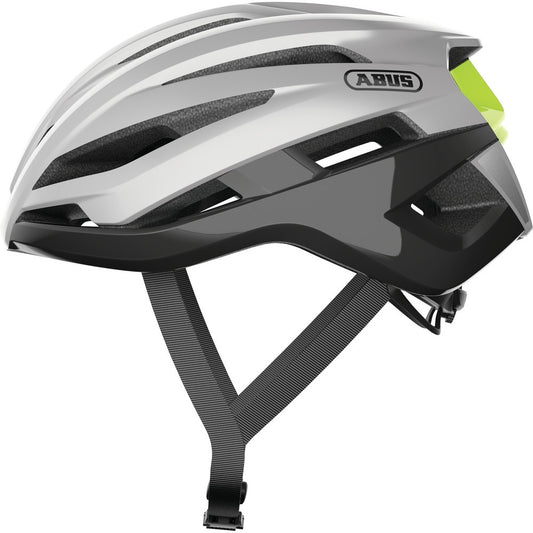 ABUS StormChaser. Crna. Srebrna. Kaciga. Unisex. Odrasli. Električni biciklizam. Vožnja fat bikinga. Planinski biciklizam. Američki uzorak.